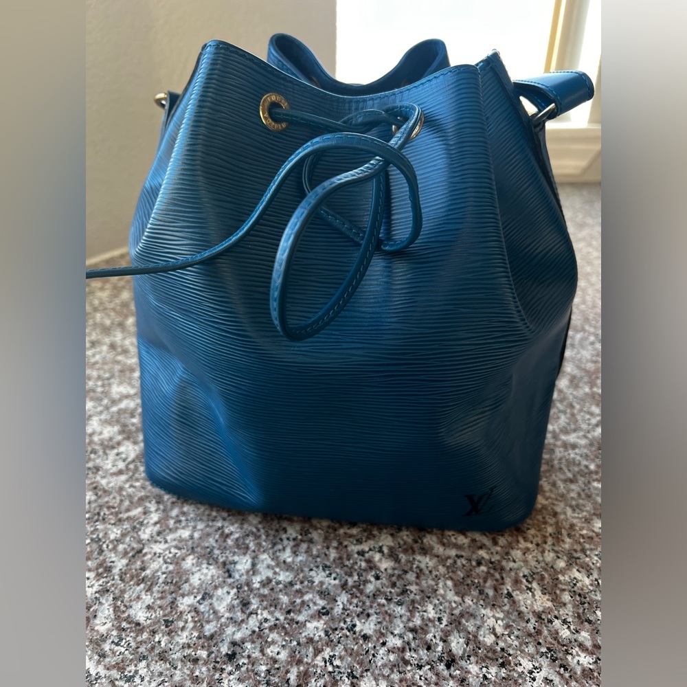 Louis Vuitton Epi Petit Noe